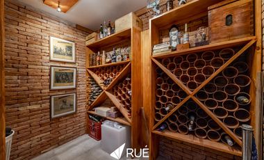 Casa en venta/alquiler en Estancia Q2,  de categoría, 6 dorm