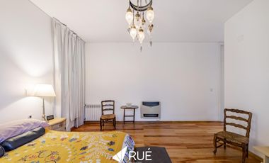 Casa en venta/alquiler en Estancia Q2,  de categoría, 6 dorm