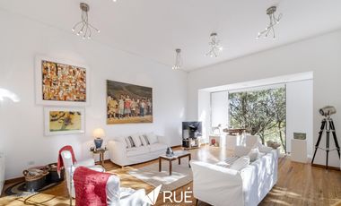 Casa en venta/alquiler en Estancia Q2,  de categoría, 6 dorm