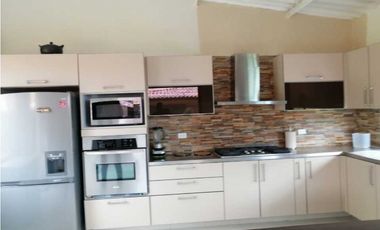 VENDO CASA FINCA CON PISCINA LOTE 6000M2 - LA MESA SAN JAVIER