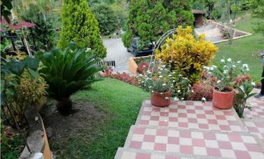 VENDO CASA FINCA CON PISCINA LOTE 6000M2 - LA MESA SAN JAVIER
