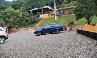 VENDO CASA FINCA CON PISCINA LOTE 6000M2 - LA MESA SAN JAVIER