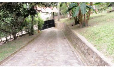 VENDO CASA FINCA CON PISCINA LOTE 6000M2 - LA MESA SAN JAVIER