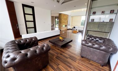 OPORTUNIDAD POR DEBAJO DEL PREDIAL 5 HABITACIONES MODERNA GUAYMARAL