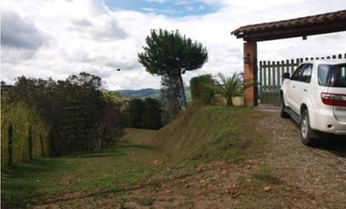 se vende casa finca Guarne  sector san jose variante aeropuerto