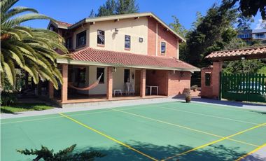 se vende casa finca Guarne  sector san jose variante aeropuerto