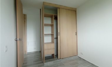SE ALQUILA LINDO APARTAMENTO EN EL C.R. ROSETO- JAMUND