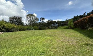 Venta de Lote en El Retiro Pantanillo