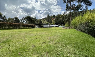 Venta de Lote en El Retiro Pantanillo