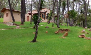 Cabaña con gran terreno en venta en Mazamitla