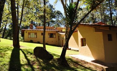 Cabaña con gran terreno en venta en Mazamitla