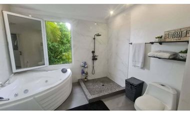 VENTA CASA EN VILLA ZAITA PANELES SOLARES Y JACUZZI INCLUIDO