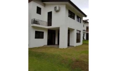 VENDO CASA EN LA CHORRERA COSTA VERDE PUERTO MADERO 3R