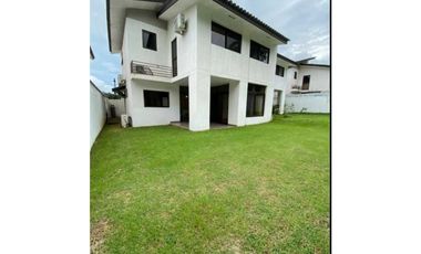 VENDO CASA EN LA CHORRERA COSTA VERDE PUERTO MADERO 3R