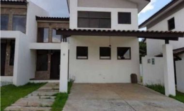 VENDO CASA EN LA CHORRERA COSTA VERDE PUERTO MADERO 3R