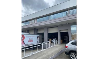 SE VENDE BODEGA EN ZONA 1 - COSTA SUR