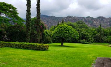 Tepoztlan Plano vista a las montañas una belleza