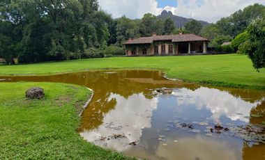Tepoztlan Plano vista a las montañas una belleza