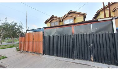 Venta de Casa 3D 1B con estacionamiento Villa Carlos Pezoa, San Felipe