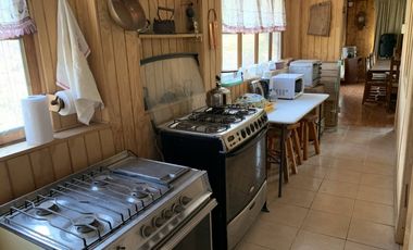 Terreno, 2 Casas En El Manzano, 6.220 M² Y Derechos De Agua