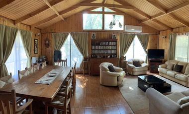 Terreno, 2 Casas En El Manzano, 6.220 M² Y Derechos De Agua