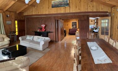 Terreno, 2 Casas En El Manzano, 6.220 M² Y Derechos De Agua