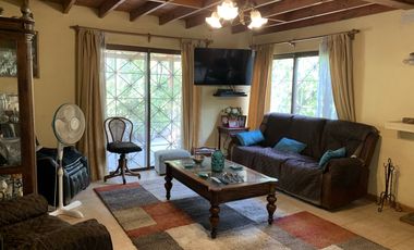 Terreno, 2 Casas En El Manzano, 6.220 M² Y Derechos De Agua