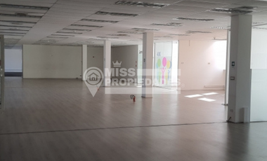 SE ARRIENDA PISO 4 DE PLANTA ABIERTA PARA OFICINAS