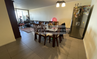 SE VENDE DEPARTAMENTO EN AV EDMUNDO PÉREZ ZUJOVIC