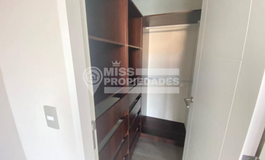 Se Vende Departamento, Sector Céntrico de la ciudad.