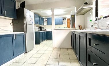 Hotel en Venta en COD37563 Gran hostal funcionando en Caupolican N° 1465 - Temuco