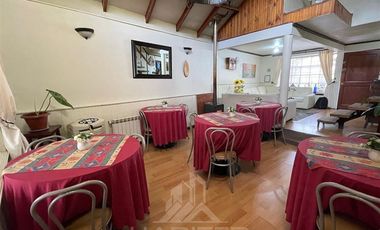 Hotel en Venta en COD37563 Gran hostal funcionando en Caupolican N° 1465 - Temuco