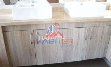 Casa en Arriendo en Santa Maria de Manquehue
