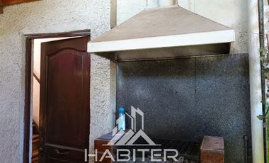 Casa en Venta en Av Las Torres y Santa Corina