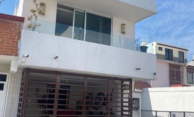 Casa en venta en Puebla. Fracc. Hacienda el Cobre.