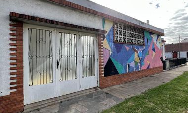 CASA VENTA RAMOS MEJIA SUR 4 AMBIENTES