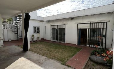 CASA VENTA RAMOS MEJIA SUR 4 AMBIENTES