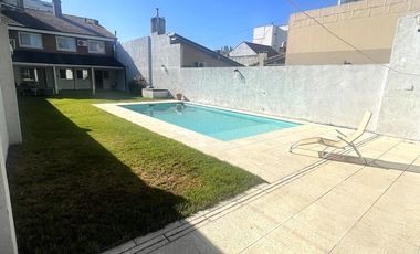 CASA VENTA RAMOS MEJIA 5 AMBIENTES