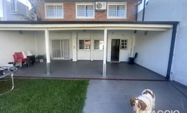 CASA VENTA RAMOS MEJIA 5 AMBIENTES