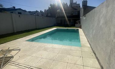 CASA VENTA RAMOS MEJIA 5 AMBIENTES