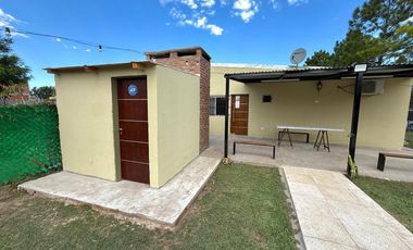 Venta - casa de 2 dormitorios en Roldan