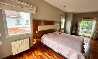 Casa - Saint Thomas Sur - Venta - 4 Dormitorios