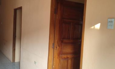 VENTA DE CASA RENTERA SECTOR LOS TULIPANES, DOS PLANTAS Y TERRAZA (EO)