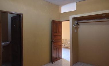VENTA DE CASA RENTERA SECTOR LOS TULIPANES, DOS PLANTAS Y TERRAZA (EO)