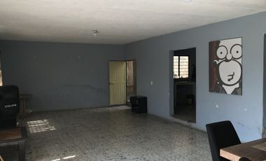 Venta de casa en residencial la barranca