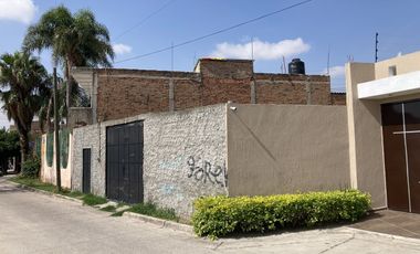 Venta de casa en residencial la barranca