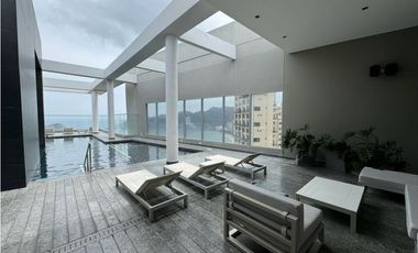 Espectacular apartamento con vista al mar