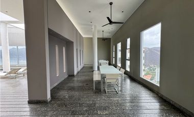 Espectacular apartamento con vista al mar
