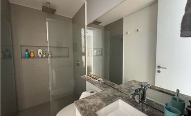 Espectacular apartamento con vista al mar