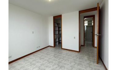 Apartamento en Arriendo en el Alto de las Palmas Medellín